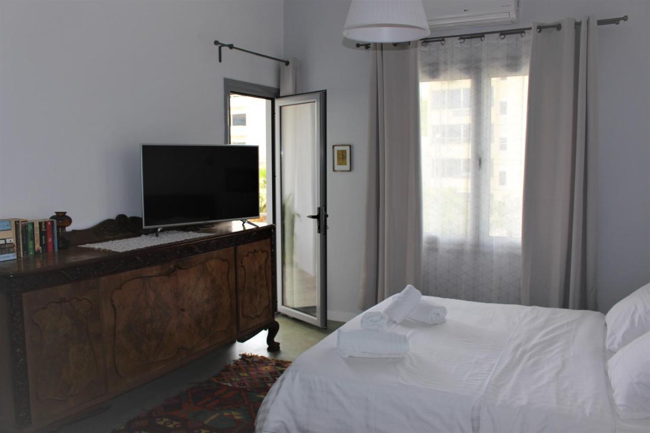 A Litte Taste Of Home Guest House Атина Екстериор снимка