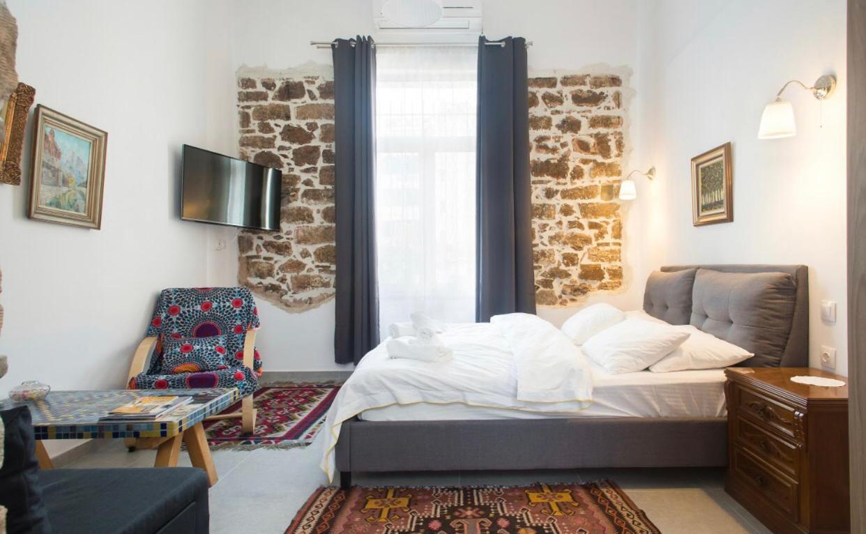 A Litte Taste Of Home Guest House Атина Екстериор снимка
