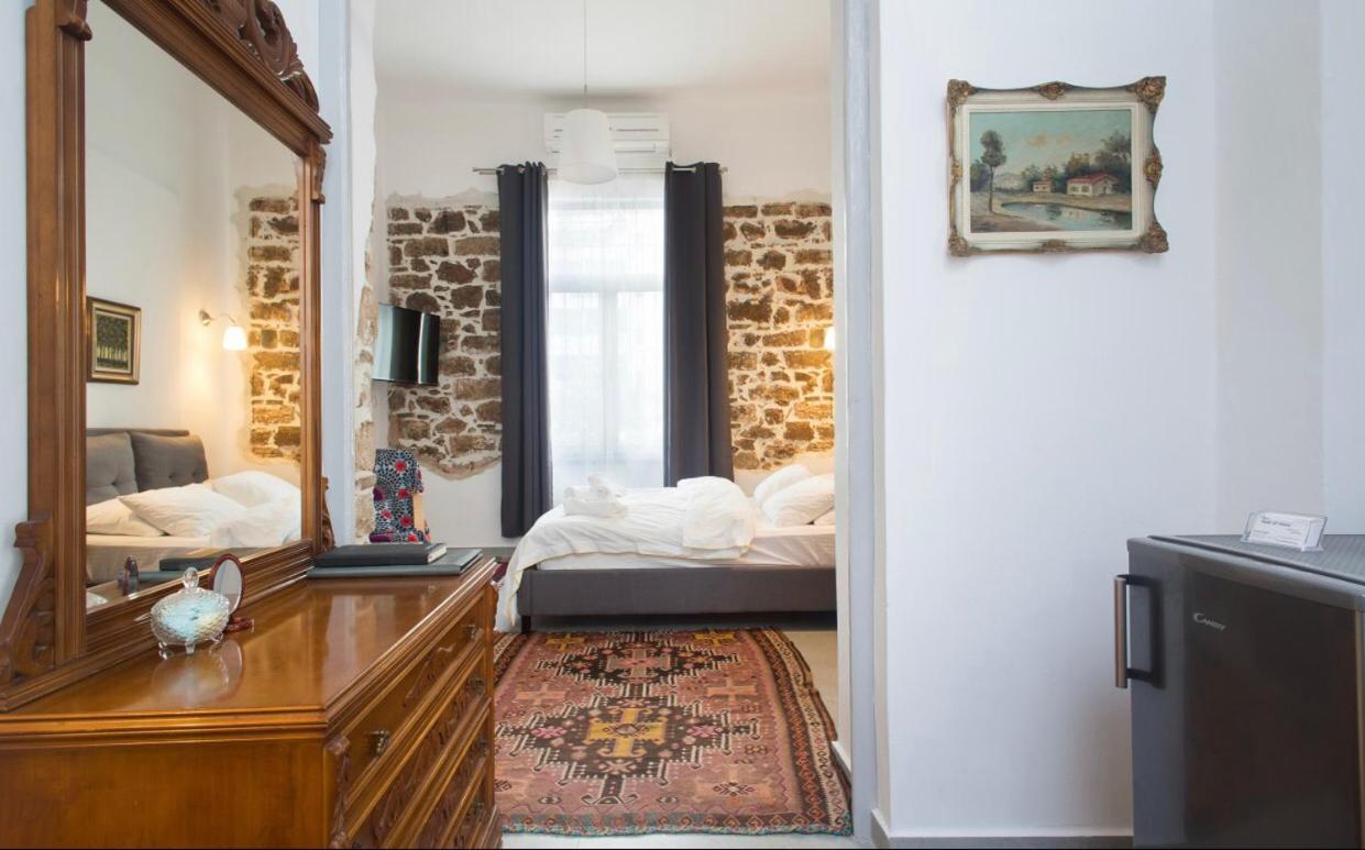 A Litte Taste Of Home Guest House Атина Екстериор снимка